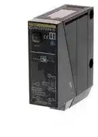 E3JM-DS70R4-G: Photoelectric Sensor, PNP Open Collector, 700 mm, 100 mA, 12 V to 240 V