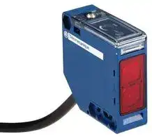 XUK8ARCTL2: PHOTOELECTRIC SENSOR, 750MM, PNP