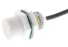 E2FQ-X10F1: Inductive Proximity Sensor, 10 mm, PNP/SPST-NO, M30, 10 V to 30 V
