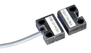 3SE6704-3BA: Solenoid, Rectangular, Magnetically Operated Switch, IP67, Screw, 33 x 25 x 13 mm