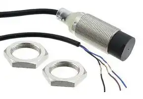E2B-M18KN16-WP-B2 2M: Inductive Proximity Sensor, Cylindrical, 16 mm, M18, PNP / SPST-NC, PVC Pre-Wired