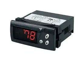 DP7002: Panel Meter, Thermocouple, 3-Digit, 12.7 mm, 110 VAC, DP7000 Series