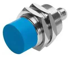 538319: Proximity Sensor, 20 mm, M30, PNP, 10 VDC to 30 VDC, SIEF Series