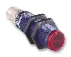 XUB4APANM12.: Photoelectric Sensor, OsiSense XU Series, M18, Diffuse, 0.1 m, PNP, 12 V to 24 V
