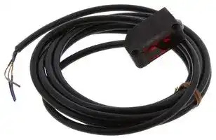 E3Z-R81: PHOTOELECTRIC SENSOR, 660NM RED LED