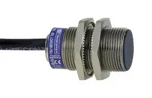 XS1N18PC410L1: Inductive Proximity Sensor, Cylindrical, OsiSense XS, M18, 5 mm, PNP-NO/NC, 12 to 24 Vdc, Pre-wired