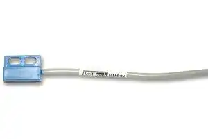 MMPSA 240/100: Reed Switch, Flange Mount, 10 mm, SPST-NO, 10 VA, 400 Vac, 0.5 A