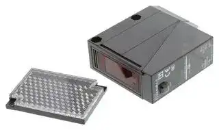 E3JM-R4M4-G: Photoelectric Sensor, E3JM Series, Universal Voltage, Retroreflective, 4 m, Relay, 12 V to 240 V
