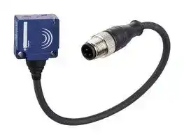 XS7E1A1PAP01M12: Inductive Proximity Sensor, 10 mm, 3-Wire, PNP, NO, 4-Pin M12 Connector, IP67, Module