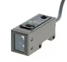 E3S-CR11 5M: Photoelectric Sensor, 3 m, NPN / PNP, 100 mA, 10 VDC to 30 VDC