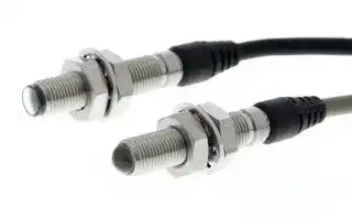 E3T-CT14 2M: Photoelectric Sensor, 1 m, PNP Open Collector, 80 mA, 12 VDC to 24 VDC