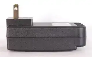 ST-122A: 12VDC POWER ADAPTOR SWITCHING 50/60HZ  2A OUTPUT
