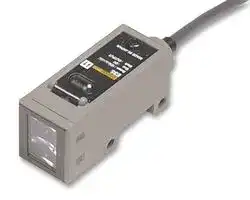 E3S-CR11: Photoelectric Sensor, E3S Series, Fuzzy Logic, Retroreflective, 3 m, NPN / PNP, 10 V to 30 V