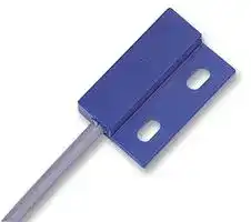 PSA240/30: Reed Switch, Flange Mount, 8 mm, SPST-NO, 10 VA, 240 Vac, 0.5 A