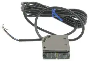 E3S-CL1: Photoelectric Sensor, E3S-CL Series, Distance Settable, 200 mm, NPN / PNP, 10 V to 30 V