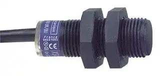 XS4P12PA340: Inductive Proximity Sensor, OsiSense XS Series, 4 mm, PNP, M12, 12 to 24 V, Pre-wired