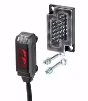 E3T-SR24 2M: Photoelectric Sensor, PNP Open Collector, 200 mm, 50 mA, 12 V to 24 V