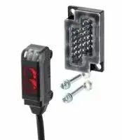 E3T-SR23 2M: Photoelectric Sensor, PNP Open Collector, 200 mm, 50 mA, 12 V to 24 V