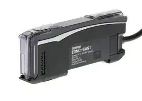 E3NC-SA51 2M: Sensor, Laser Photo, PNP, Pre-Wired, 10 VDC to 30 VDC